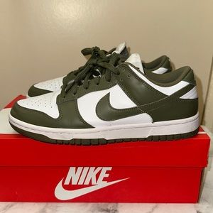 Women’s Nike Dunks